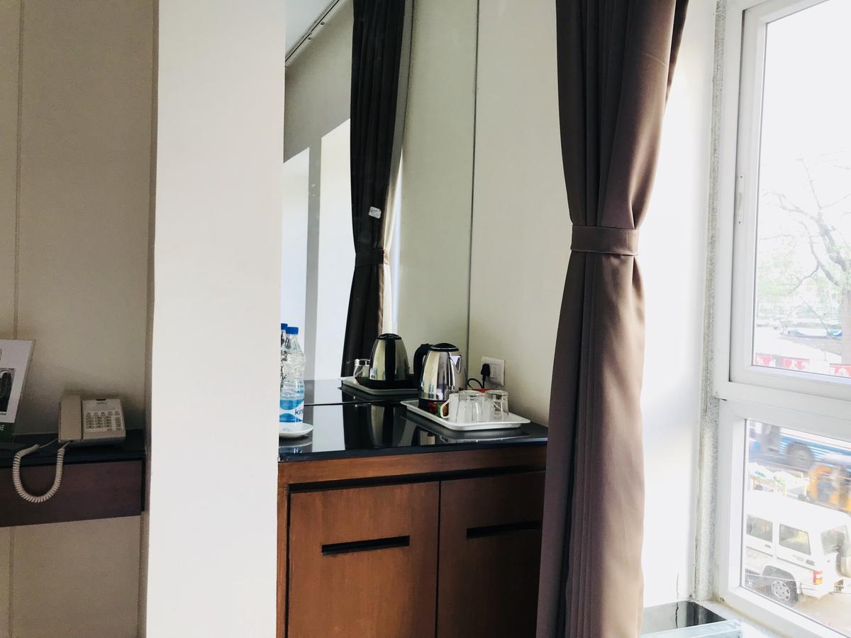 Sitaram Inn Бадрачалам Екстериор снимка