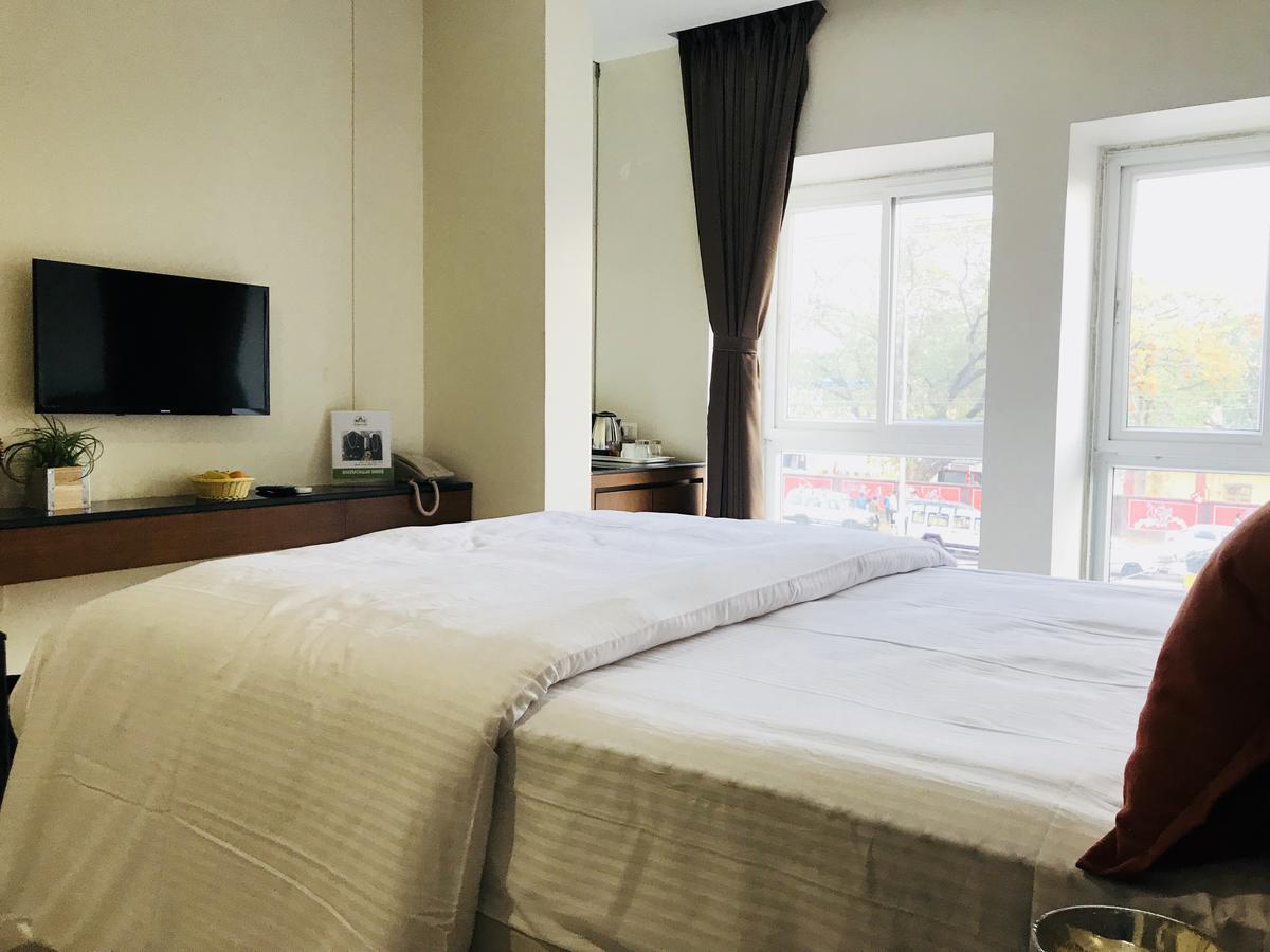 Sitaram Inn Бадрачалам Екстериор снимка